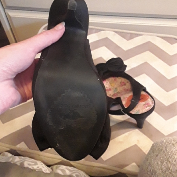 Retro style black rounded toe bow sling backs - Picture 6 of 6